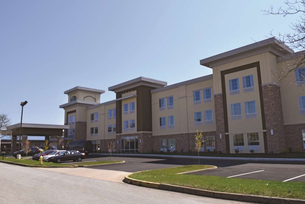 Hotel La Quinta By Wyndham York Esterno foto